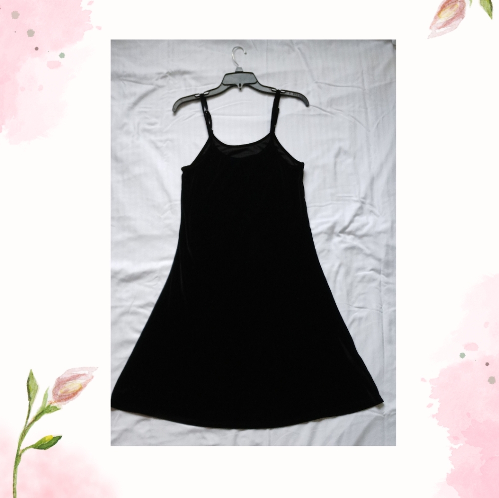 Shimmering Black Velvet-Inspired Slip Dress